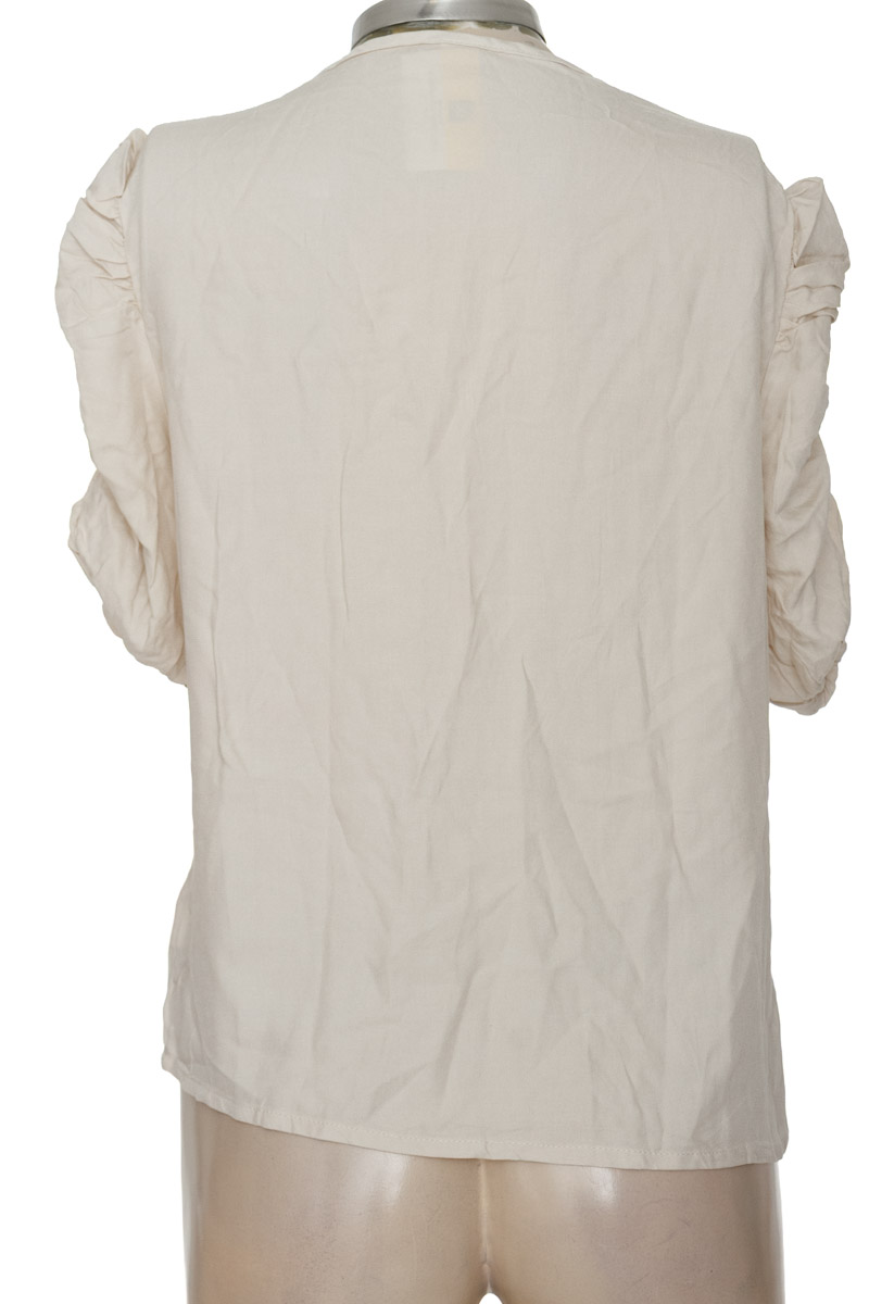 Top / Camiseta color Beige - Yerba Buena