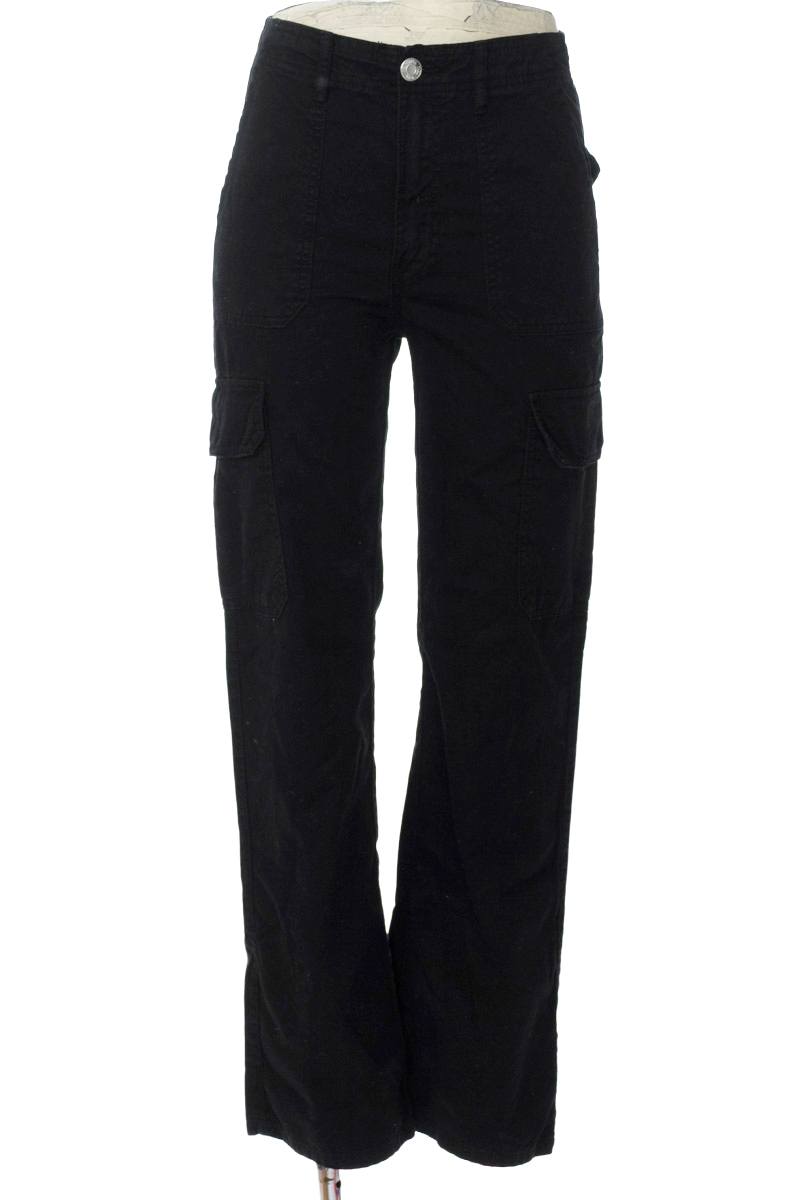 Pantalones color Negro - Zara