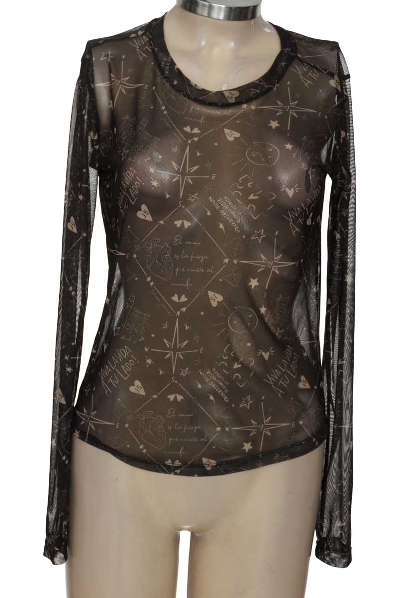 Top / Camiseta color Negro - Juliana Sanchez