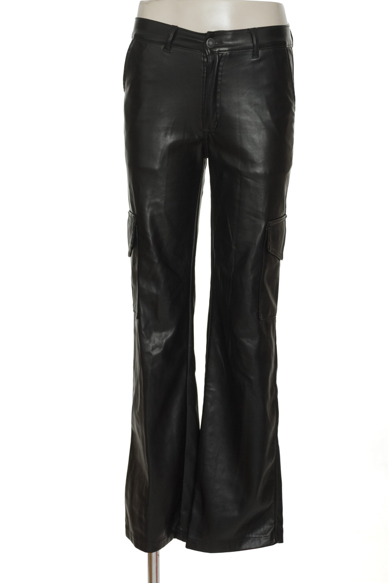 Pantalones color Negro - Closeando