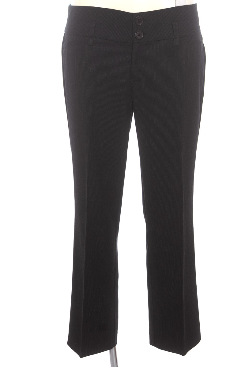 Pantalones color Negro - Arkitect