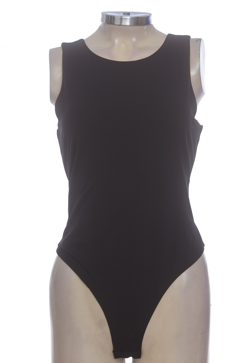 Top / Camiseta color Negro - H&M