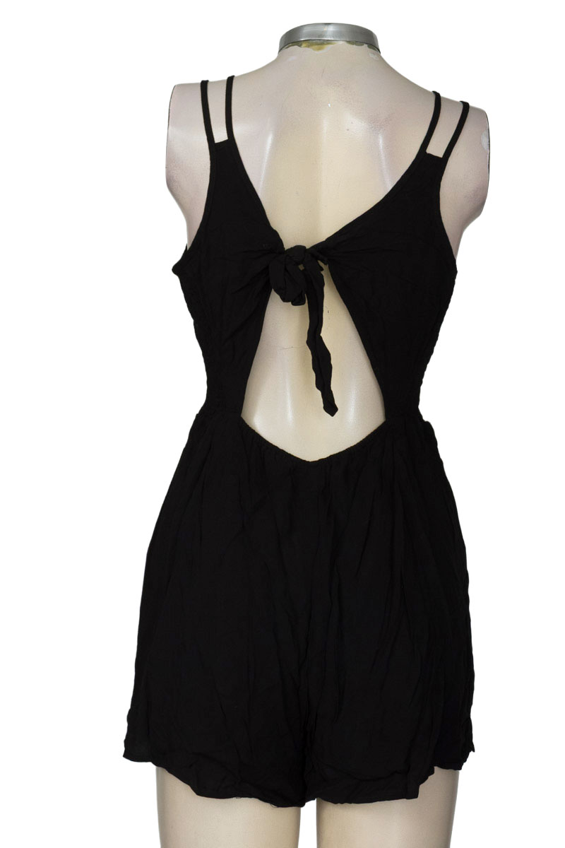 Vestido / Enterizo color Negro - Sybilla