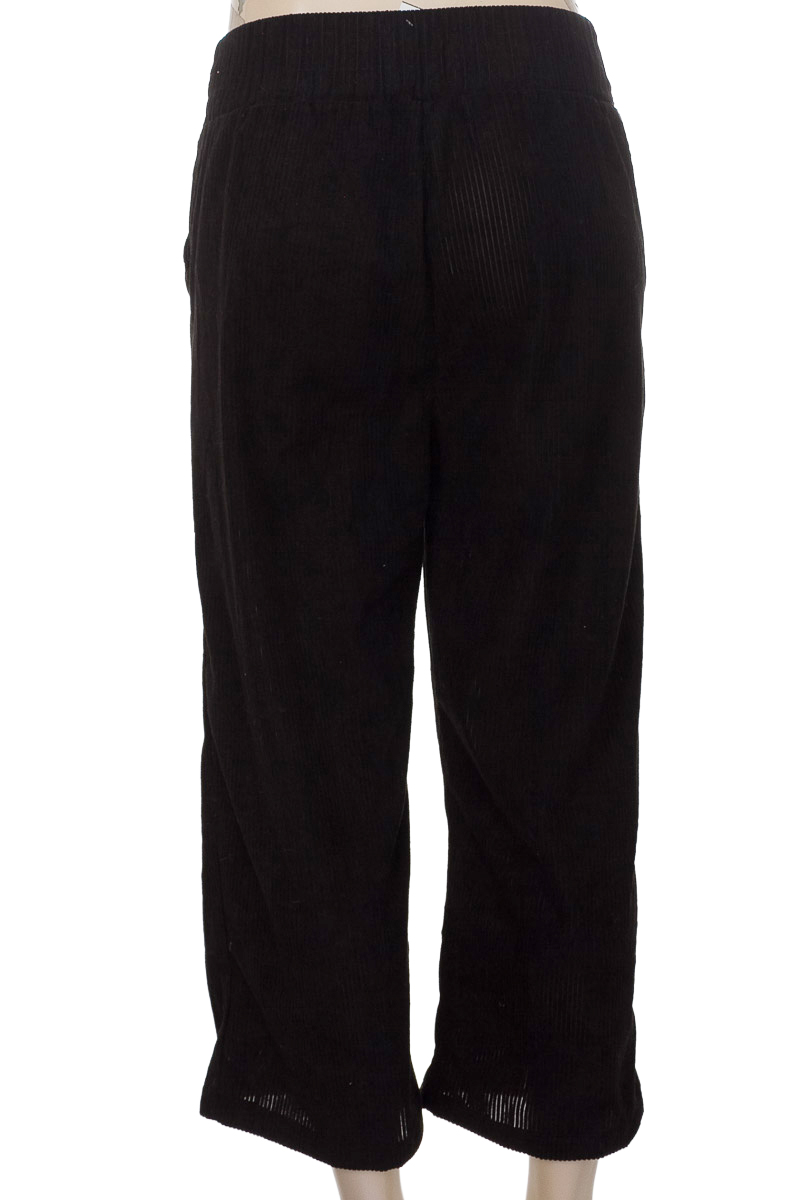 Pantalones color Beige - Closeando