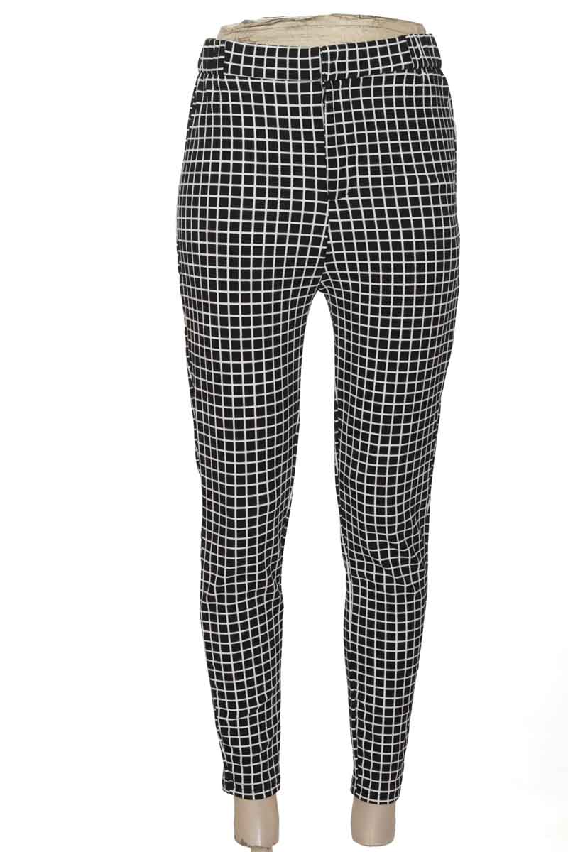 Pantalones color Negro - Emery Rose