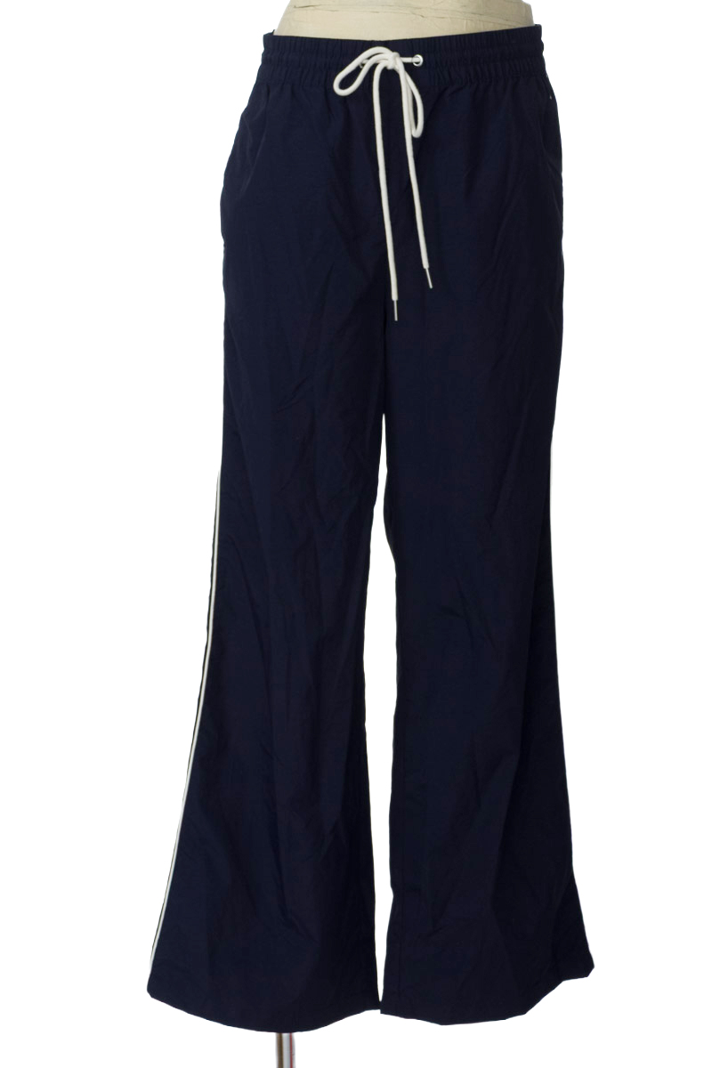 Ropa Deportiva / Salida de Baño color Azul - Divided by H&M