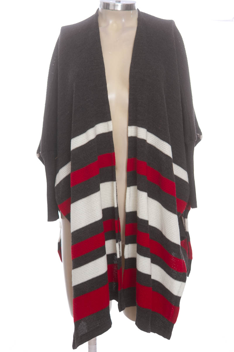 Sweater color Gris - Closeando