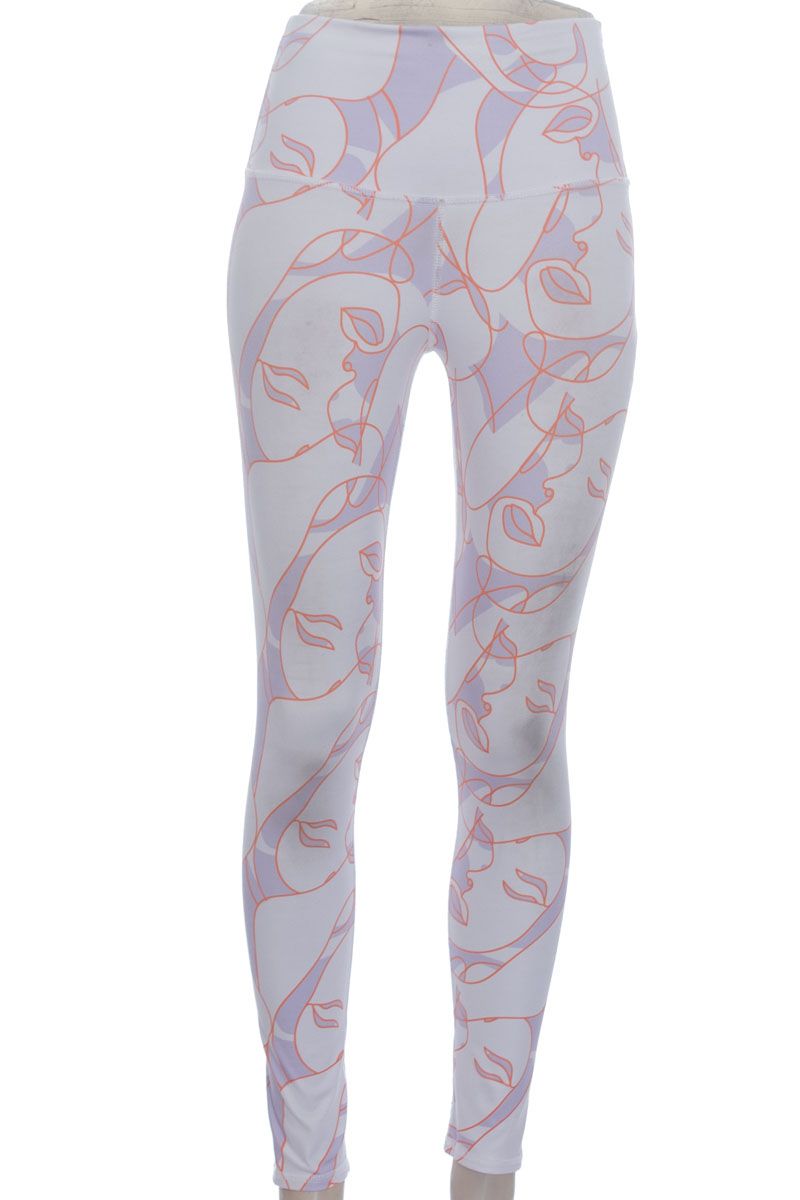 Ropa Deportiva / Salida de Baño color Blanco - GreenFit