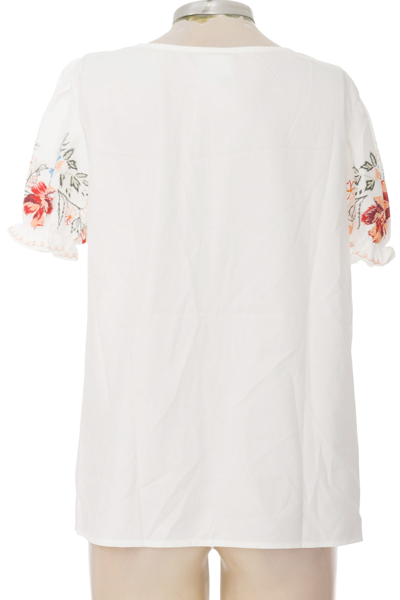 Blusa color Blanco - Closeando