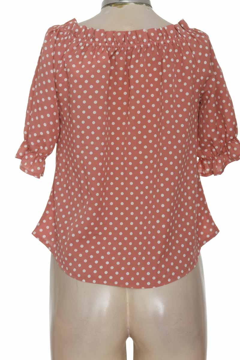 Top / Camiseta color Rosado - Closeando