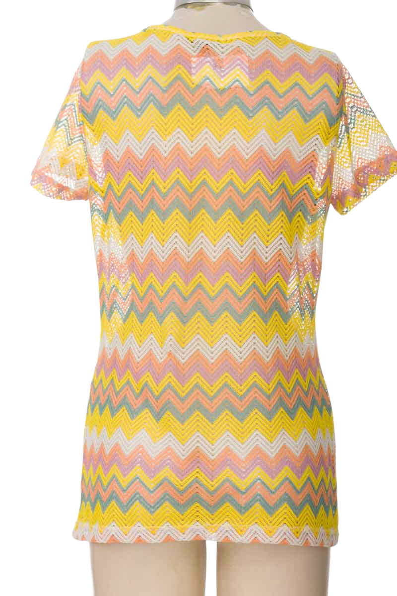 Top / Camiseta color Amarillo - PATPRIMO