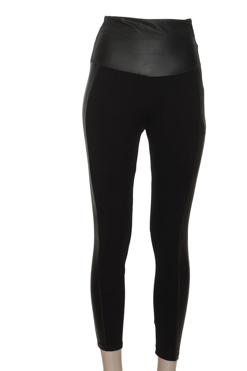 Pantalones color Negro - Mossimo