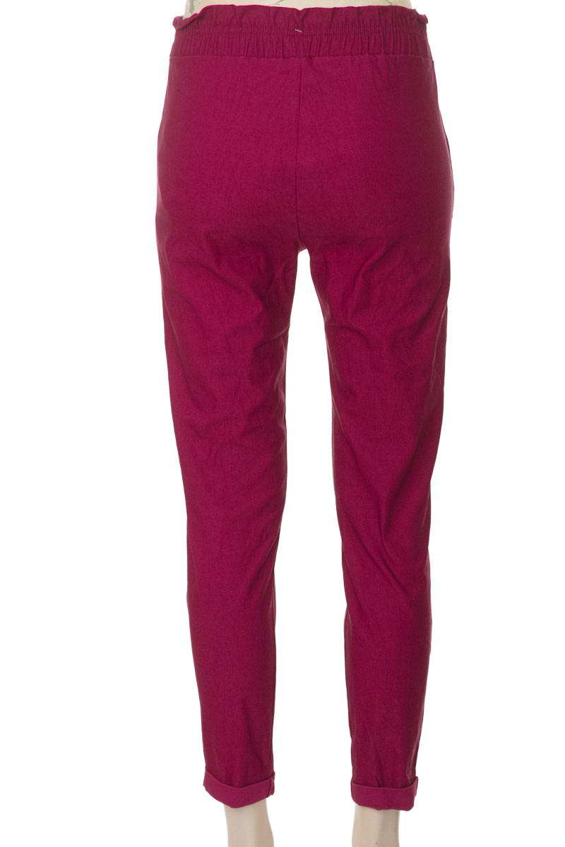 Pantalones color Vinotinto - Closeando