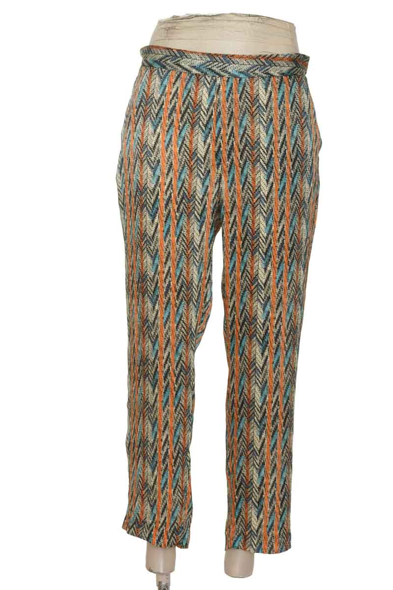 Pantalones color Estampado - Zara