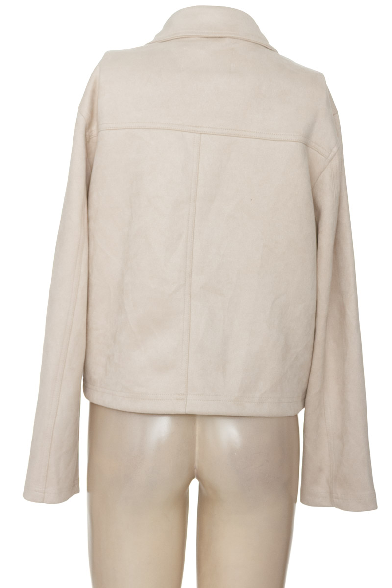 Chaqueta / Abrigo color Beige - Stradivarius