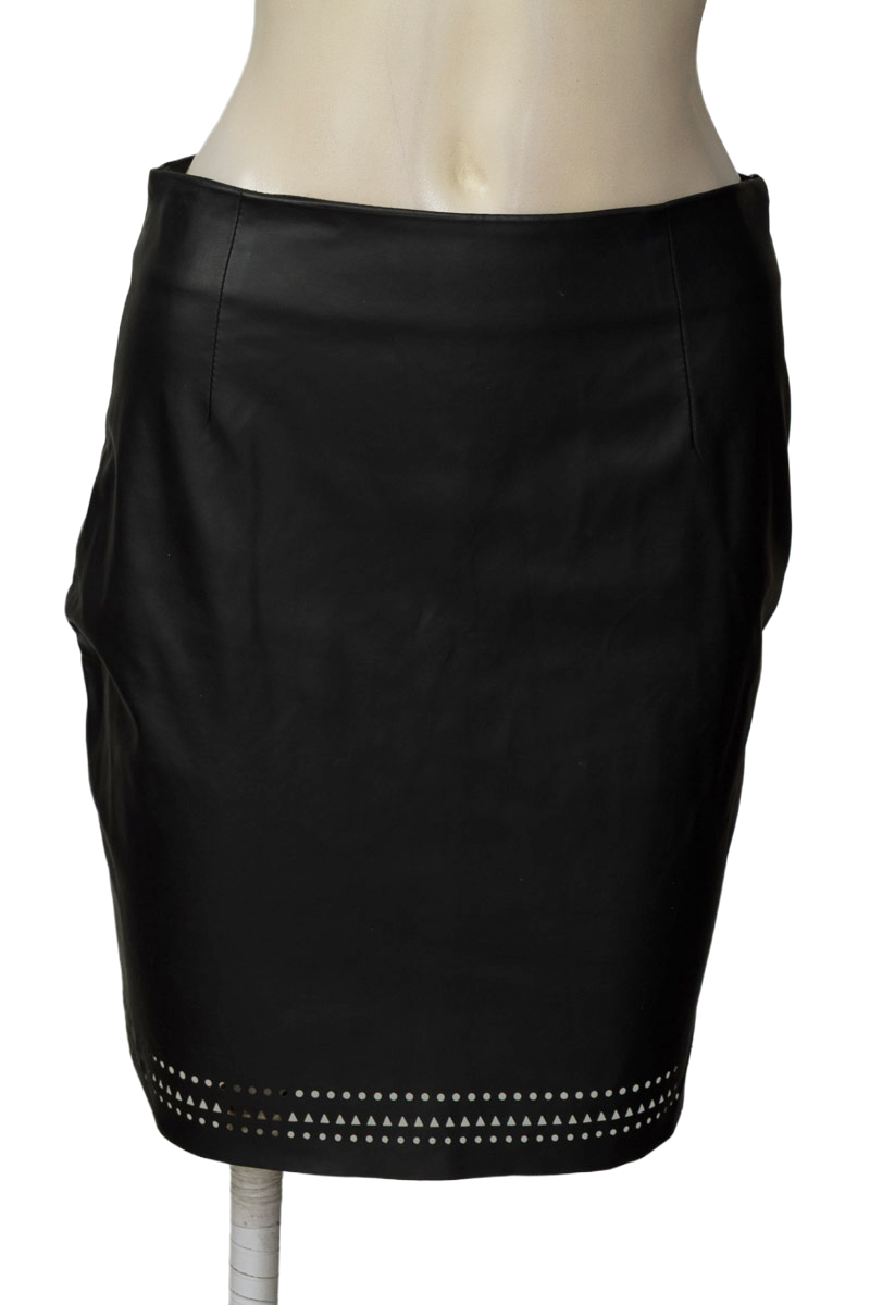 Falda color Negro - ELA