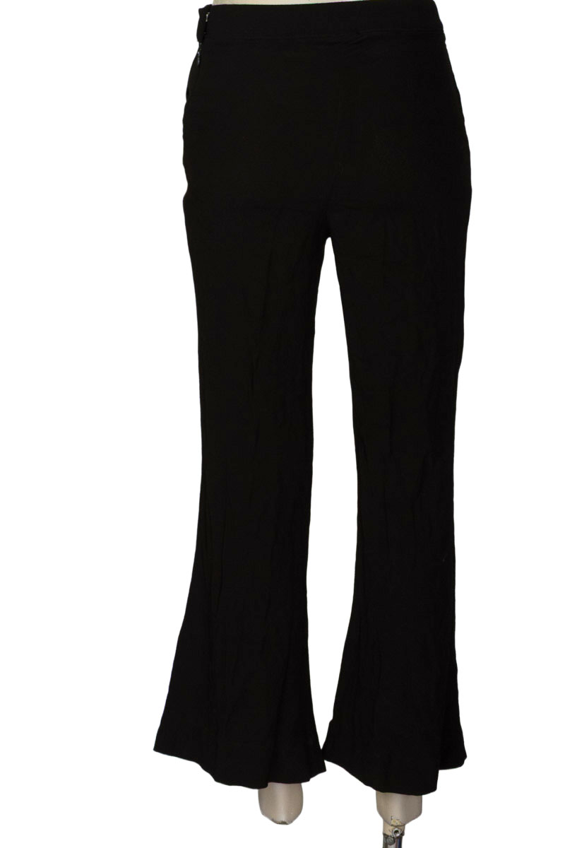 Pantalones color Negro - Closeando