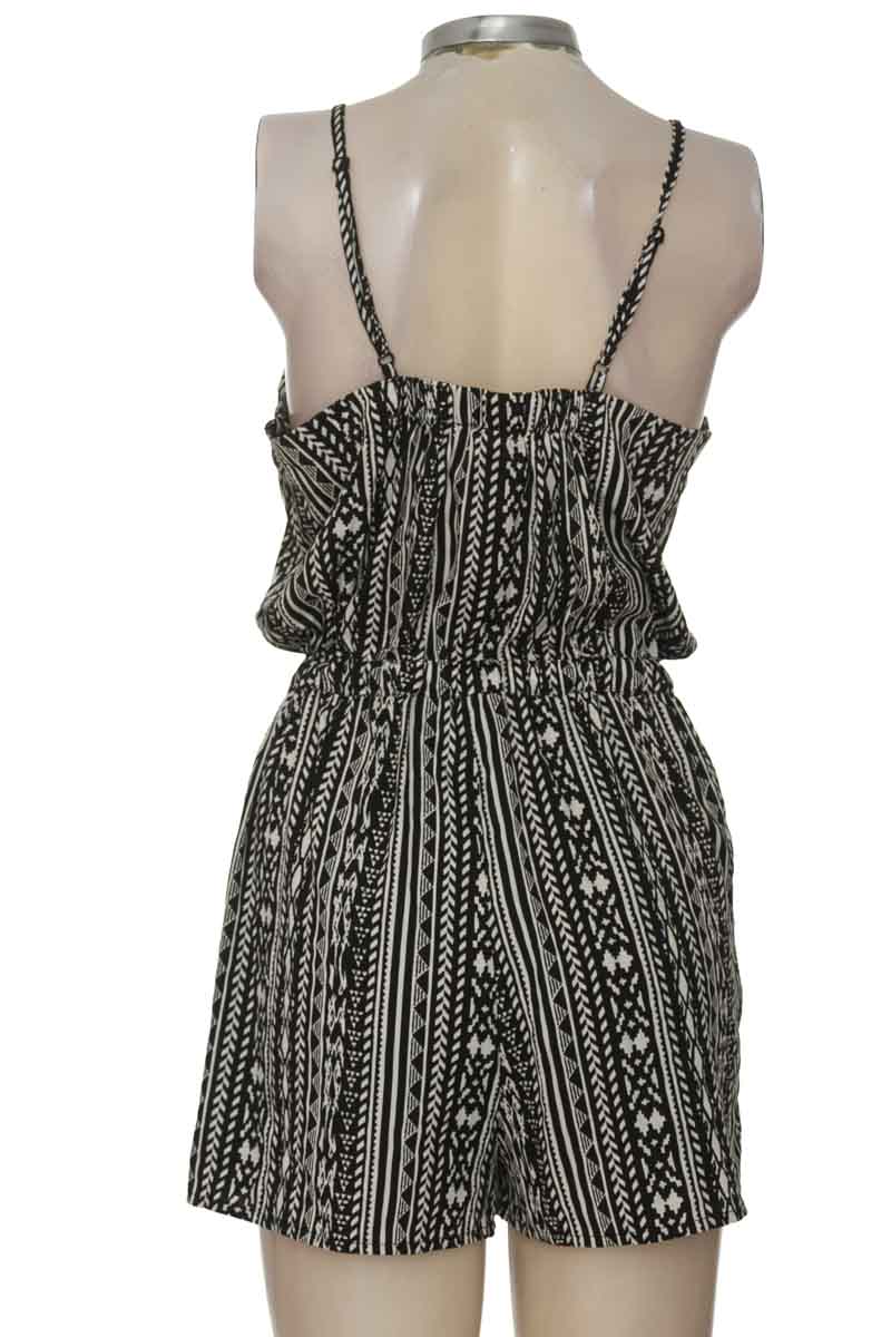 Vestido / Enterizo color Negro - Fashion Web