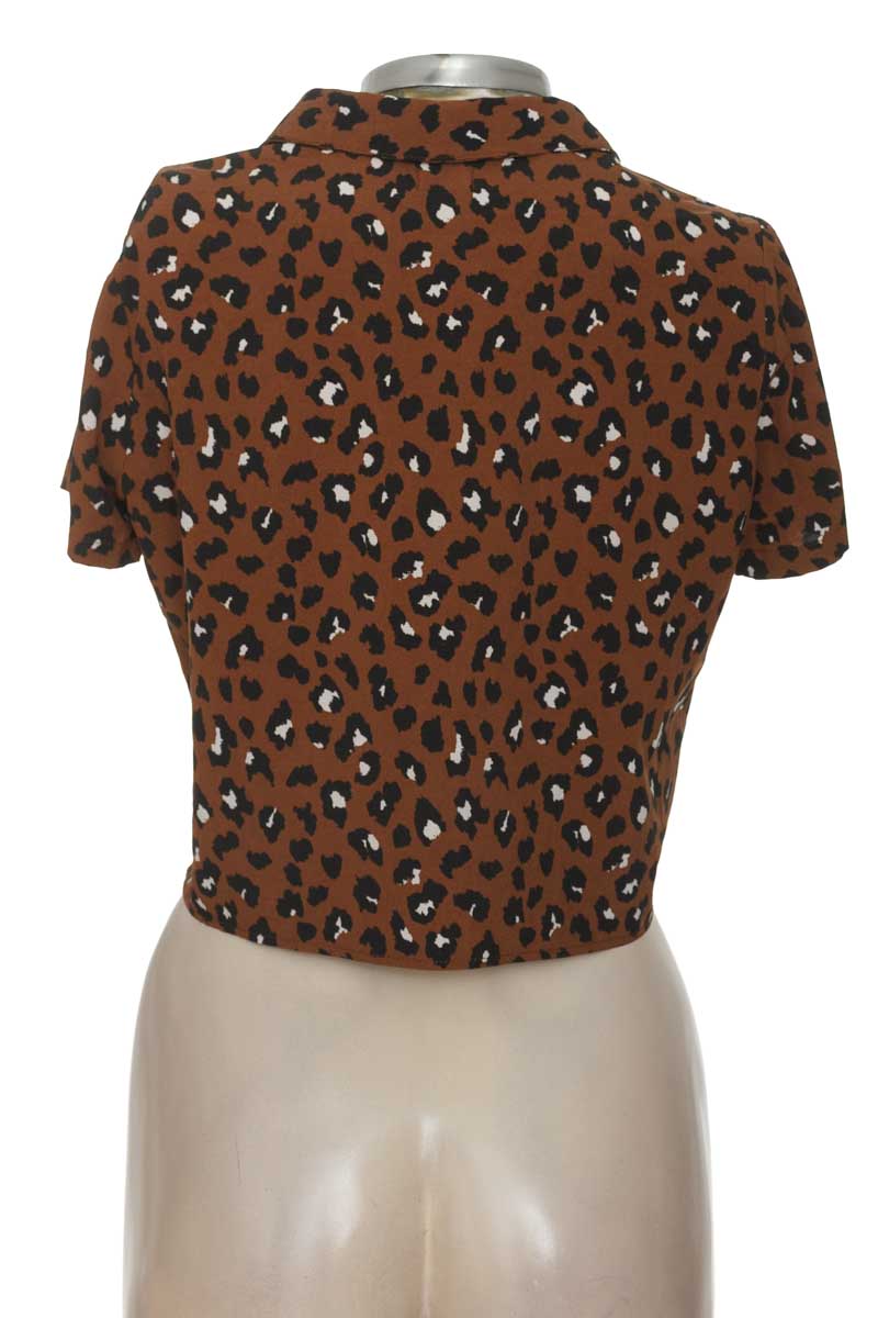 Top / Camiseta color Café - DENIMLAB