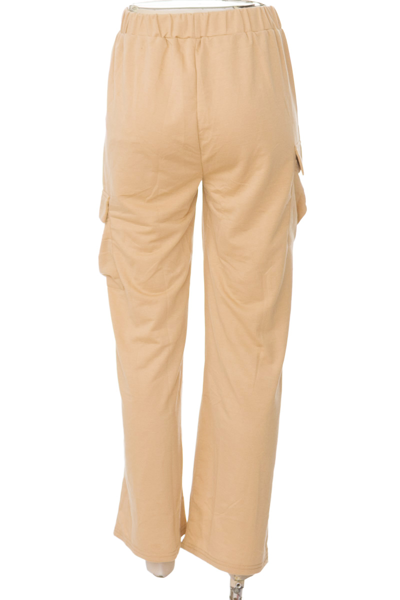 Pantalones color Beige - Closeando