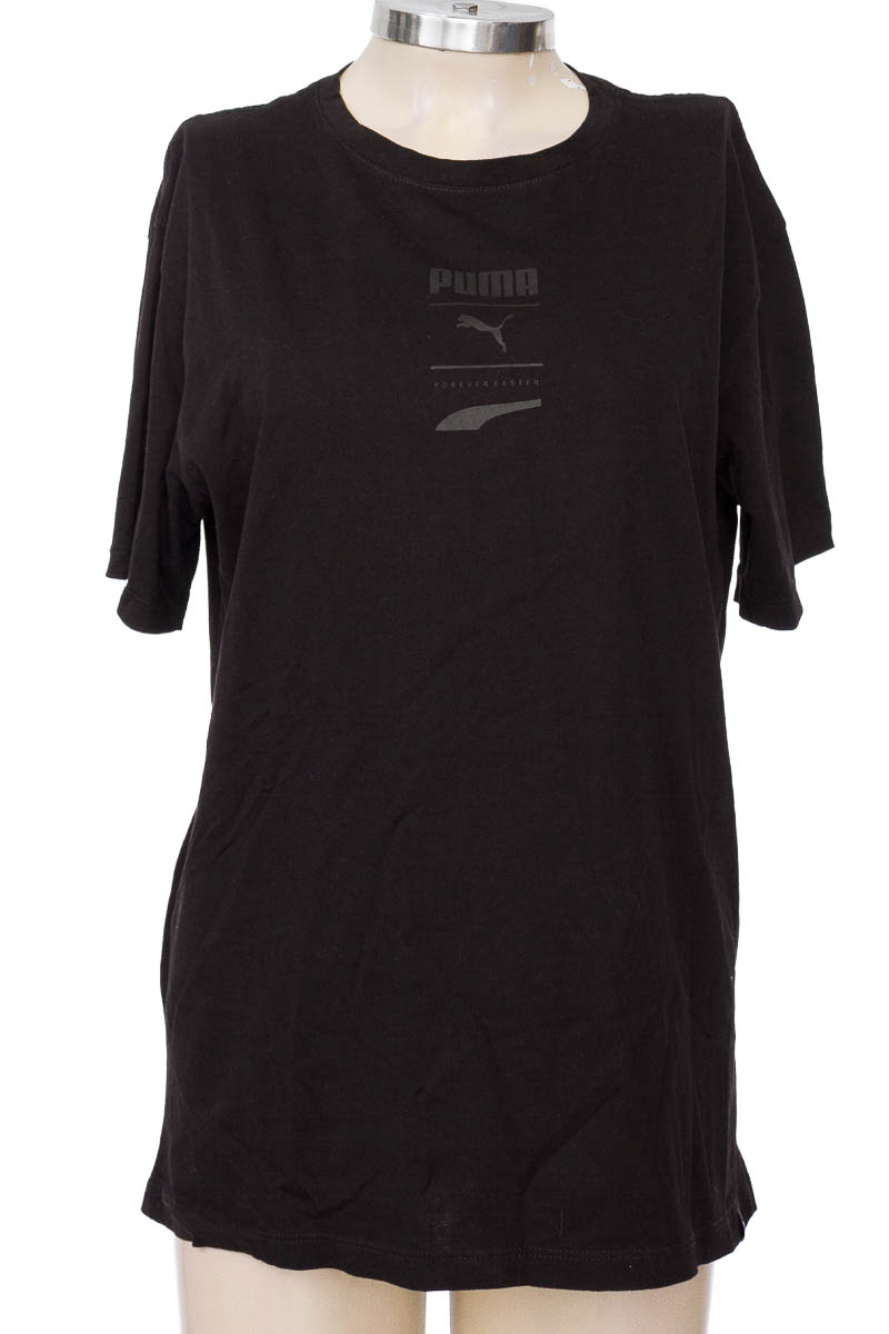 Top / Camiseta color Negro - Closeando