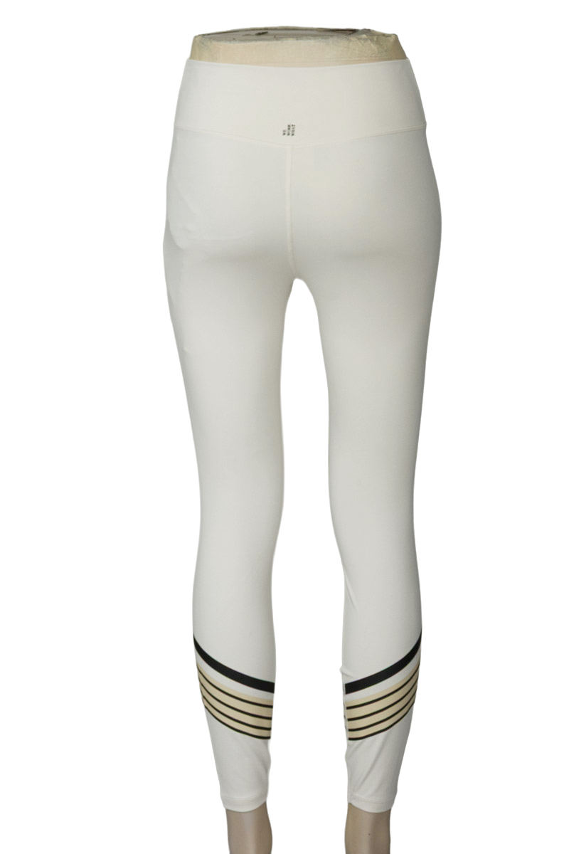 Ropa Deportiva / Salida de Baño color Beige - Weworewhat