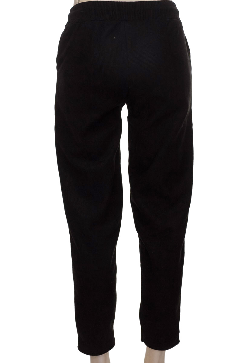 Pantalones color Negro - Closeando