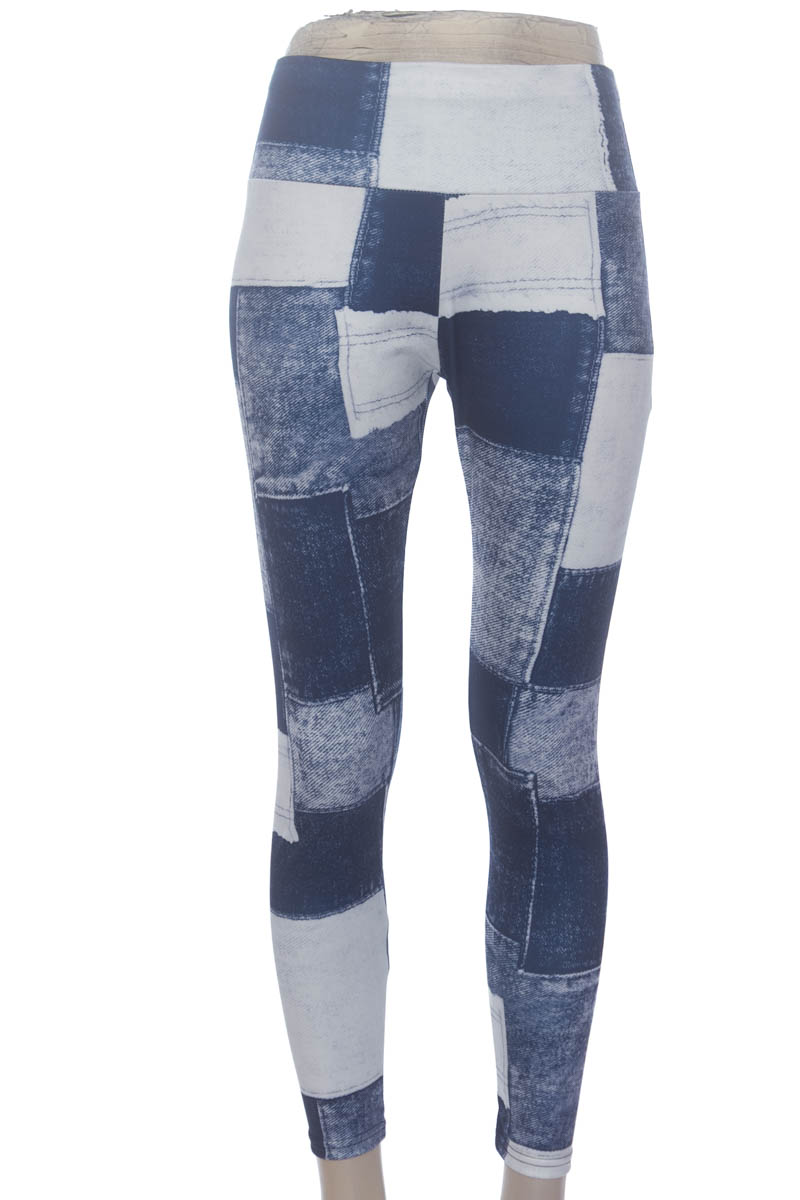 Ropa Deportiva / Salida de Baño color Azul - Closeando