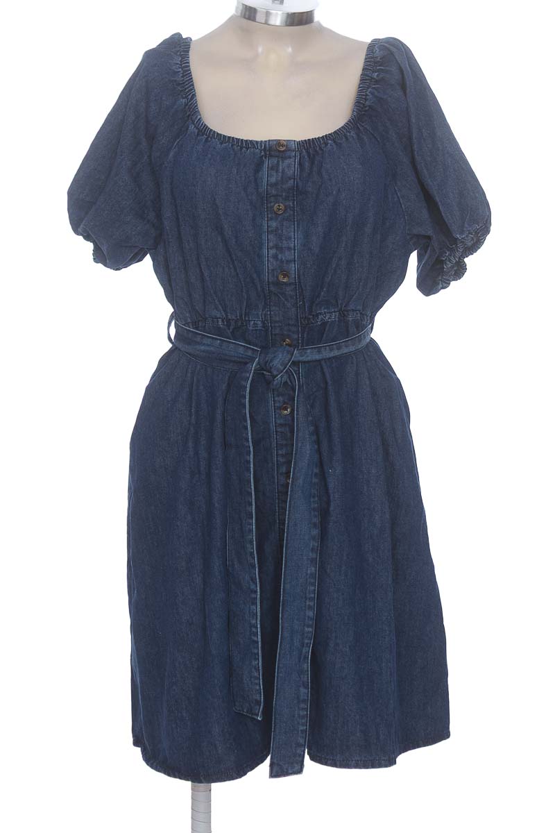 Vestido / Enterizo color Azul - Closeando