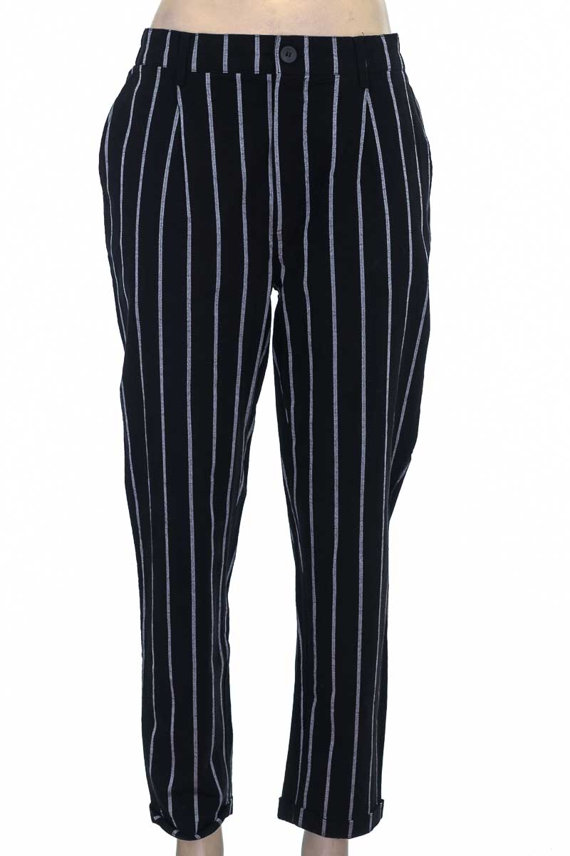Pantalón Negro – Forever 21 | Tienda de Moda Online | Marcas Premium a  Precios Increíbles