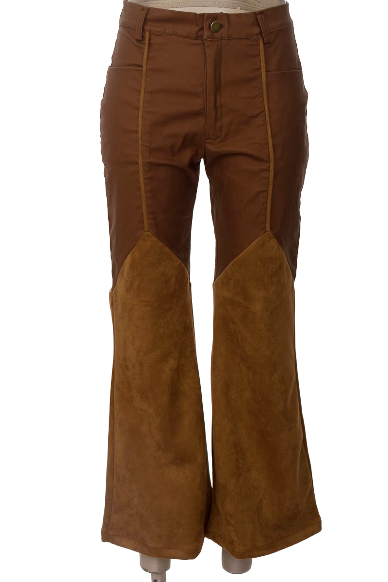 Pantalones color Café - Closeando