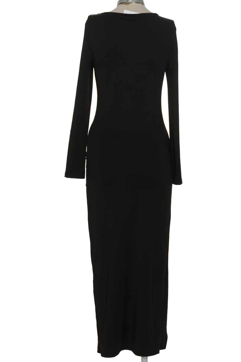 Vestido / Enterizo color Negro - Closeando