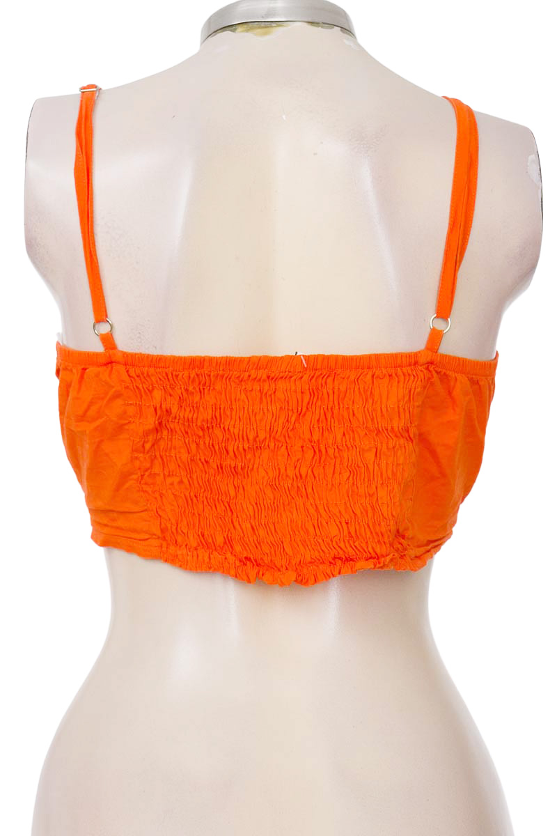 Top / Camiseta color Naranja - Closeando