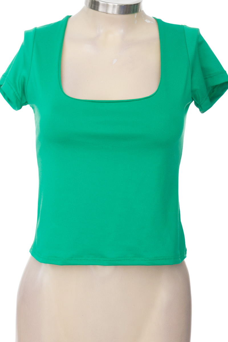 Top / Camiseta color Verde - Closeando