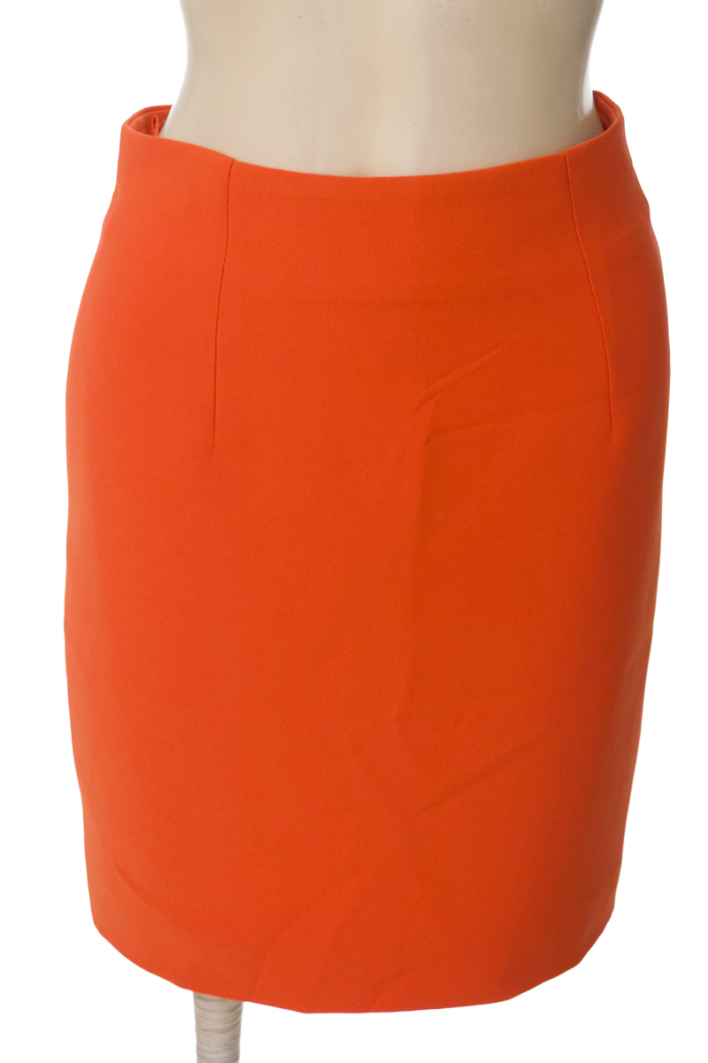 Falda color Naranja - Closeando