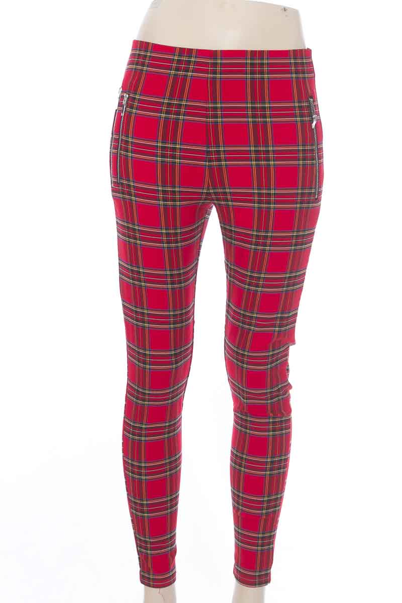 Pantalones color Rojo - Zara