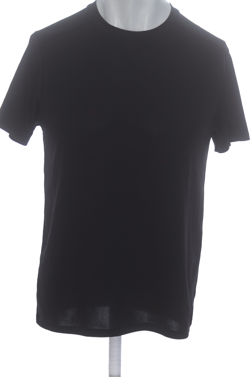 Ropa Deportiva color Negro - Closeando