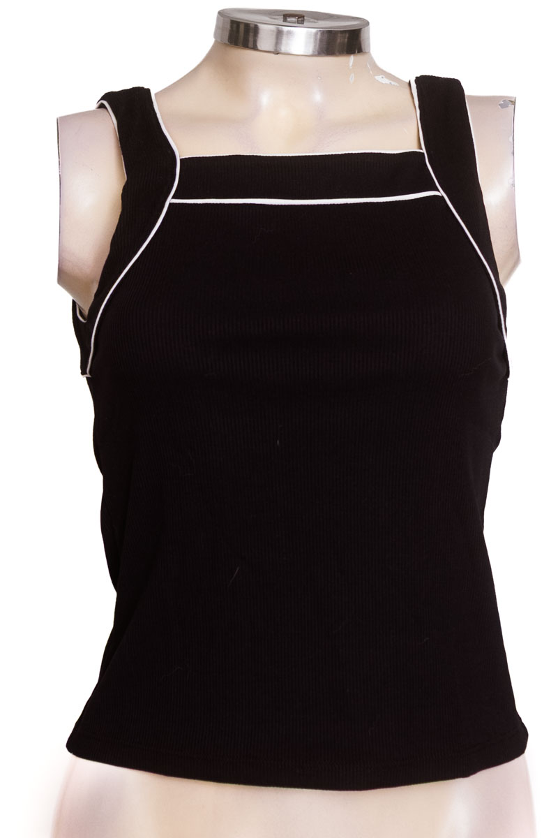 Top / Camiseta color Negro - Maral