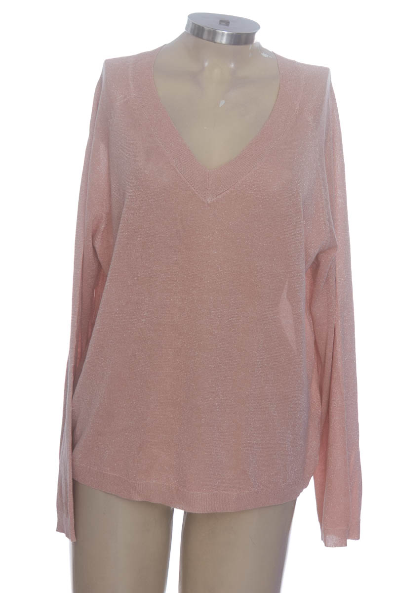 Top / Camiseta color Rosado - University Club