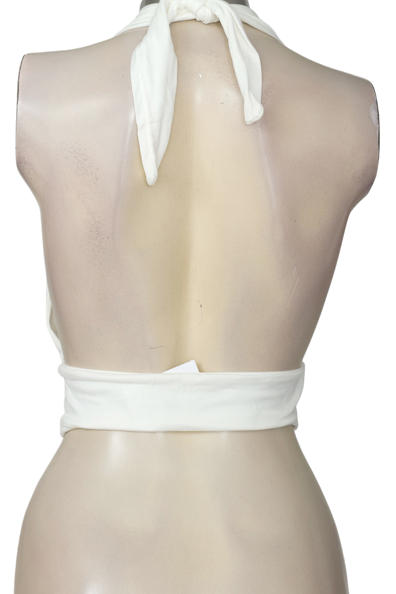 Top / Camiseta color Blanco - Yerba Buena