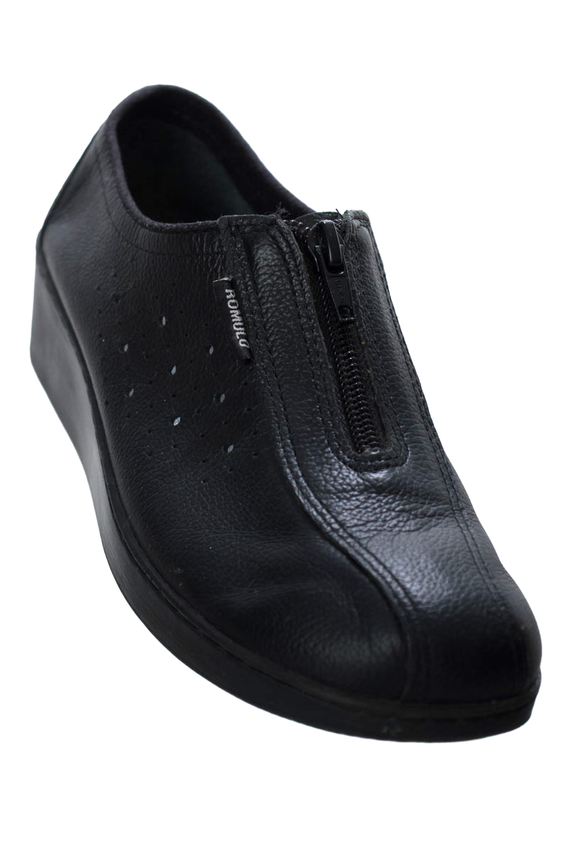 Zapatos color Negro - Romulo