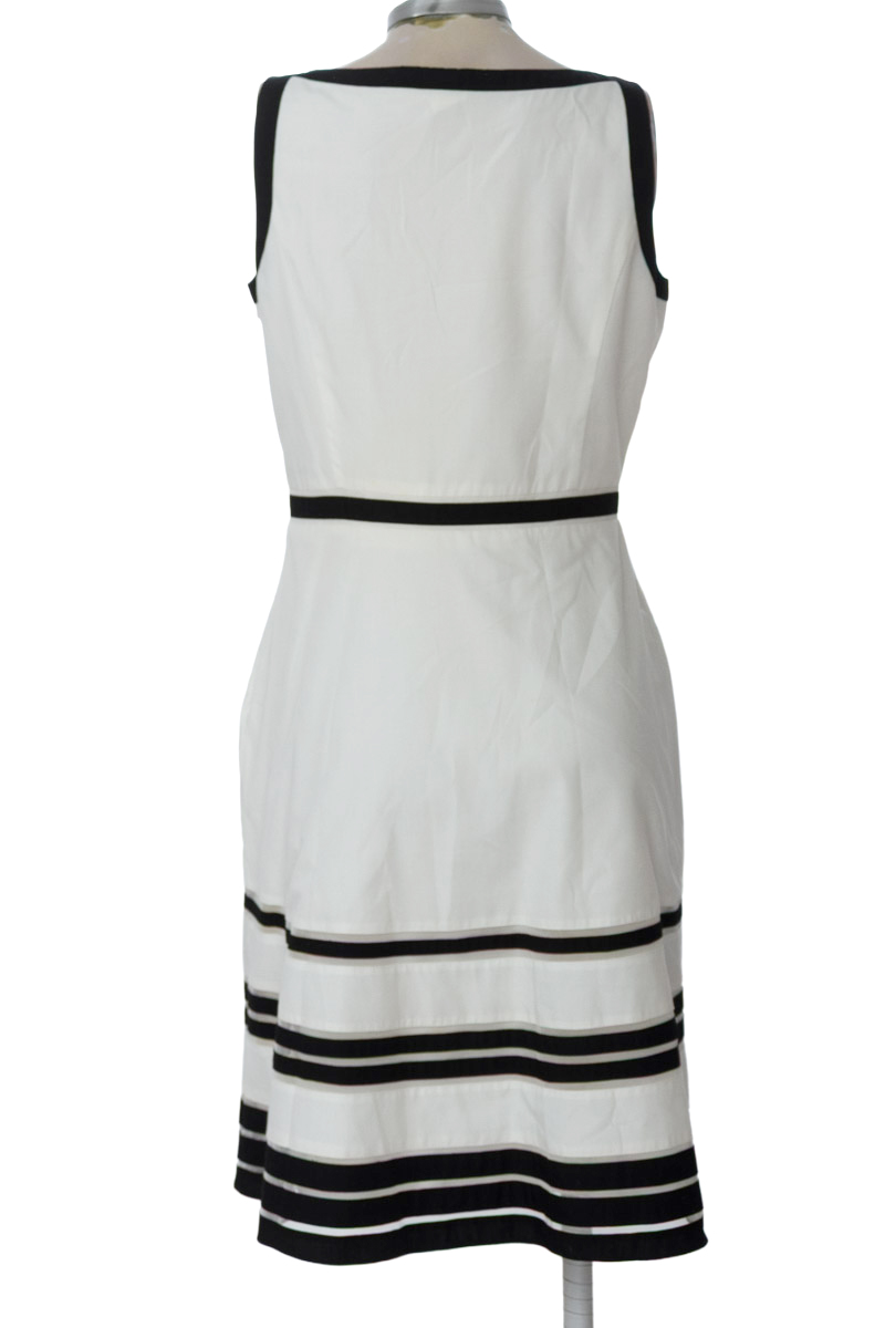 Vestido / Enterizo color Blanco - Closeando