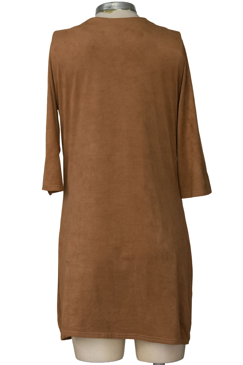 Vestido / Enterizo color Beige - Closeando