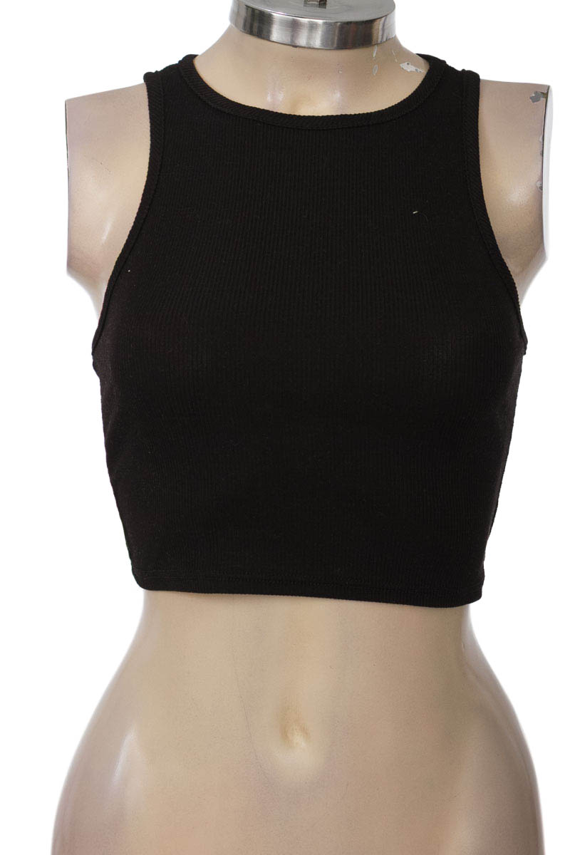 Top / Camiseta color Negro - Pacifika