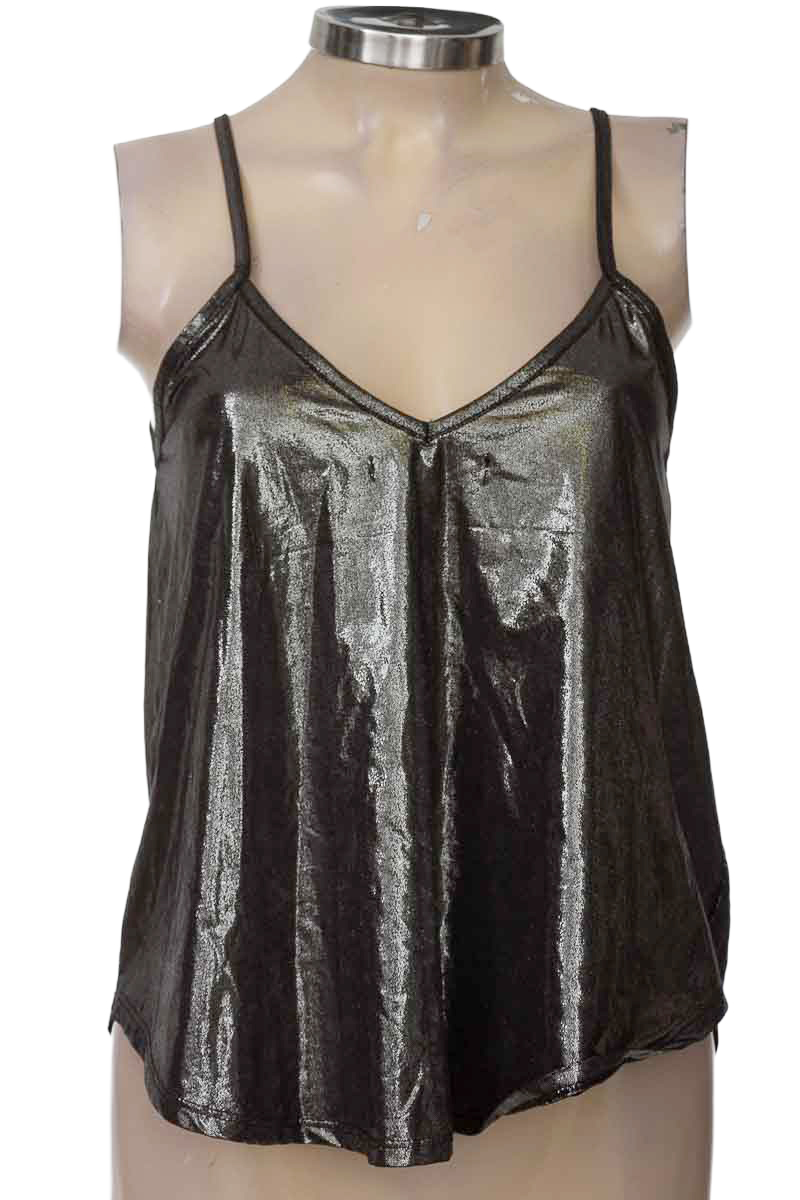 Top / Camiseta color Plateado - Closeando