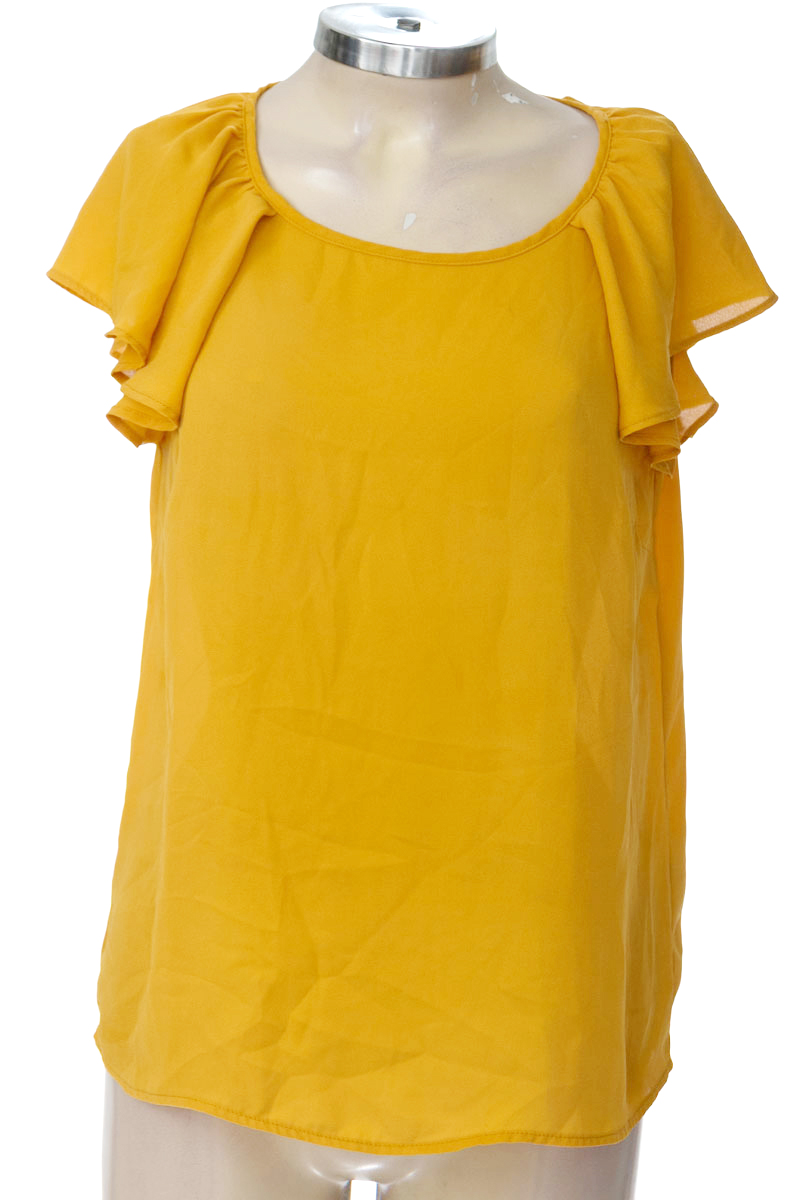 Top / Camiseta color Mostaza - Forever 21