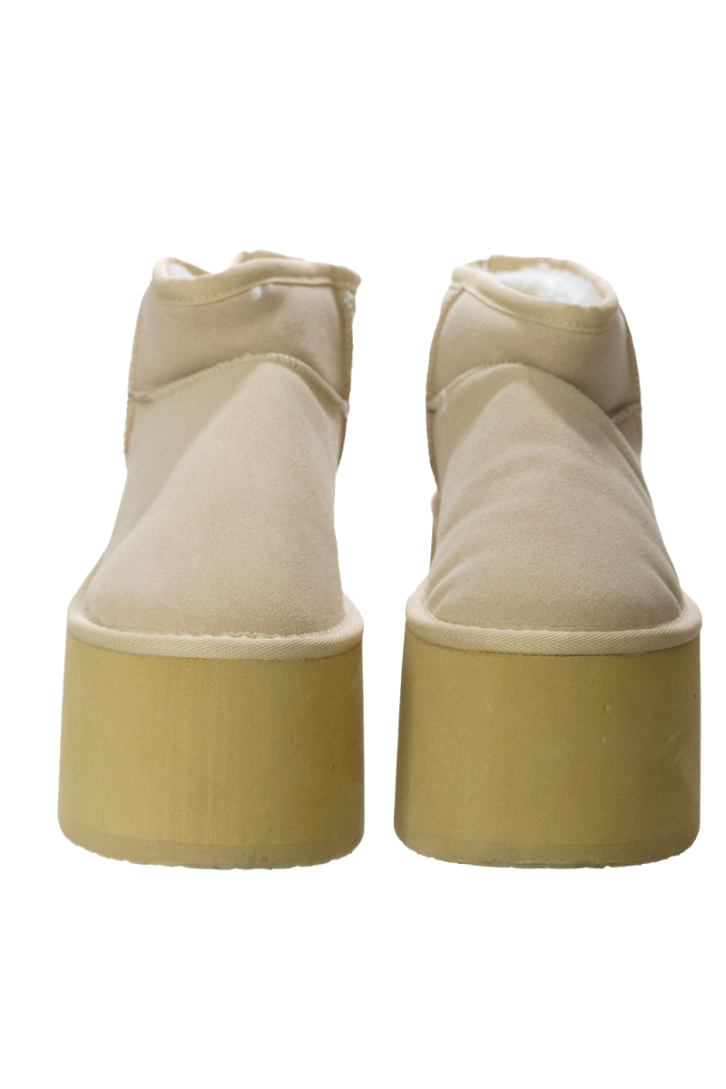 Zapatos color Beige - Closeando