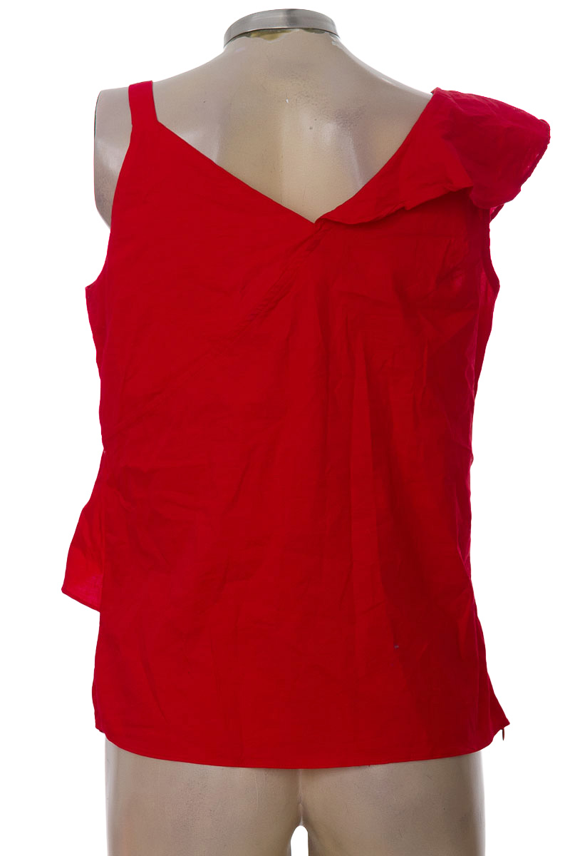 Blusa color Rojo - Arkitect