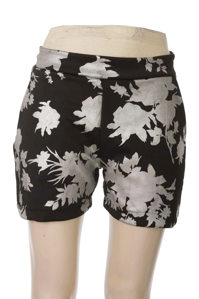 Short color Negro - Closeando