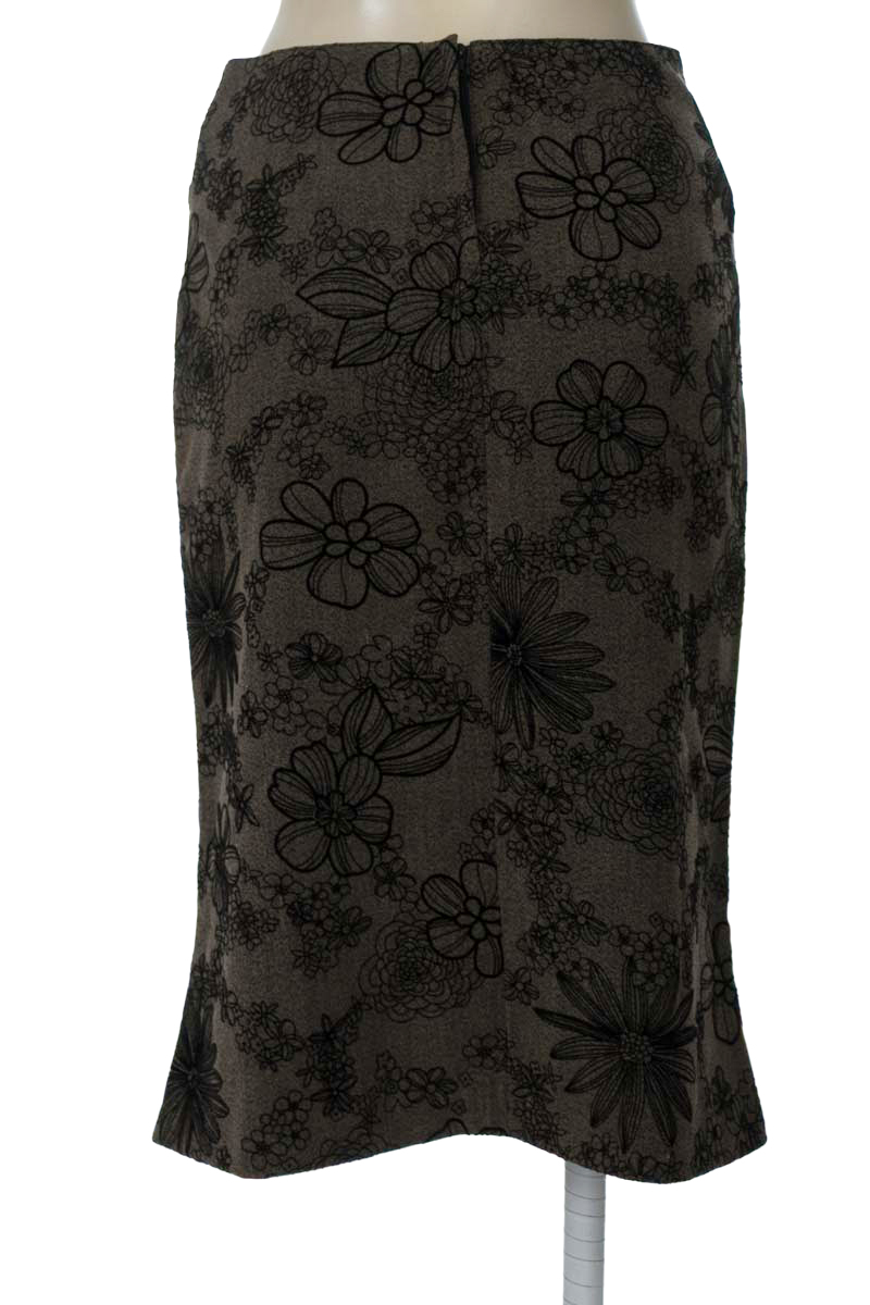 Falda color Café - Doble A